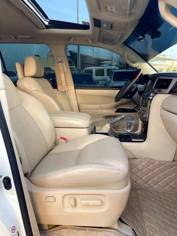 لكذس LX570 محول وكاله بلاك اديشنLexus LX 570 Sport 2014 - GCC Specs - Perfect Condition