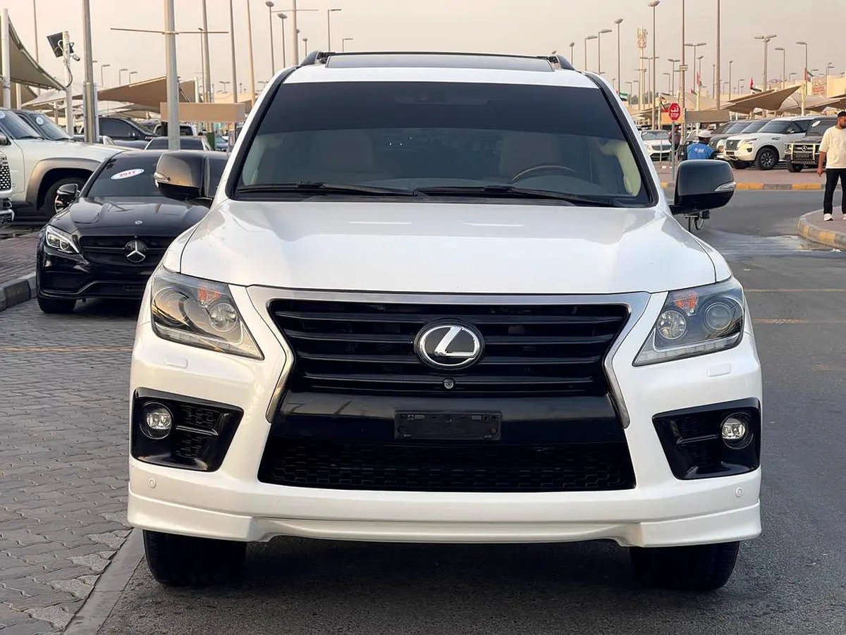 لكذس LX570 محول وكاله بلاك اديشنLexus LX 570 Sport 2014 - GCC Specs - Perfect Condition-7-7