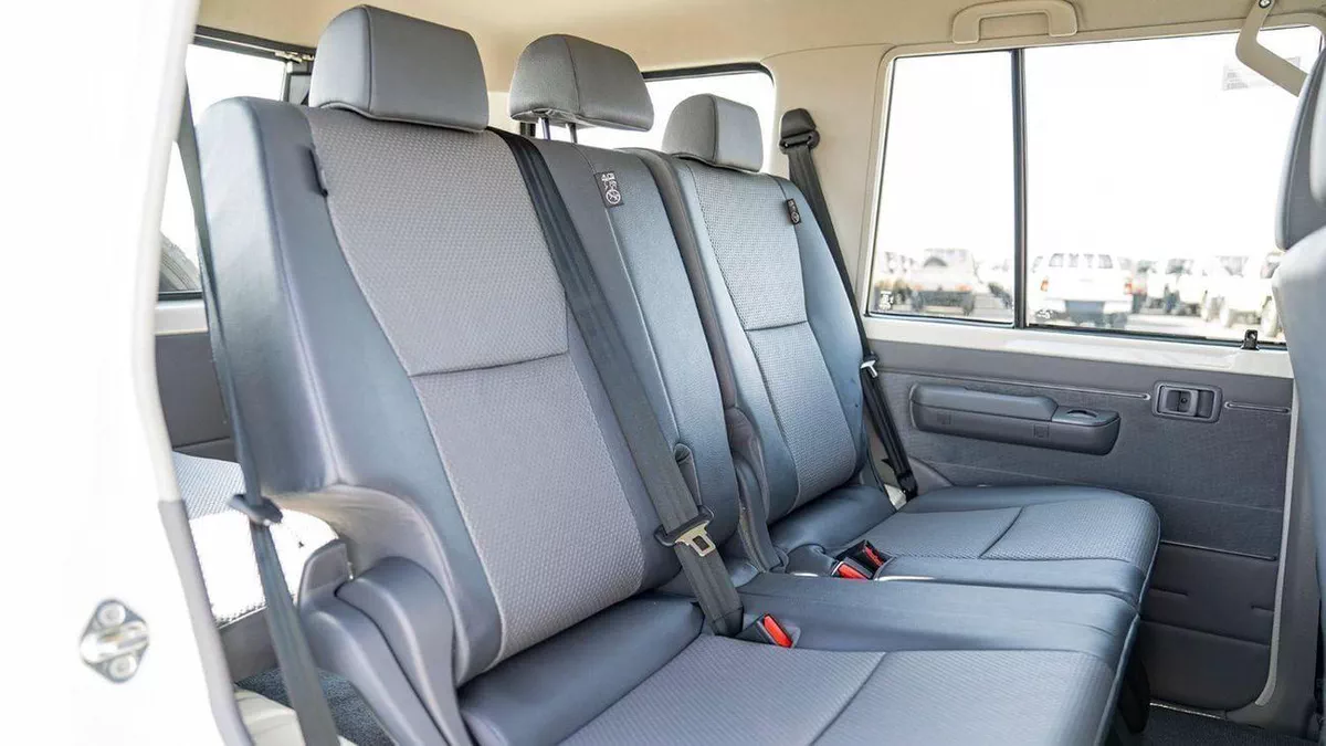 Toyota Land Cruiser 70 LC76 LX LX Toyota LC76 Hard Top 4.2L Diesel V6 5doors MY2025-15-0