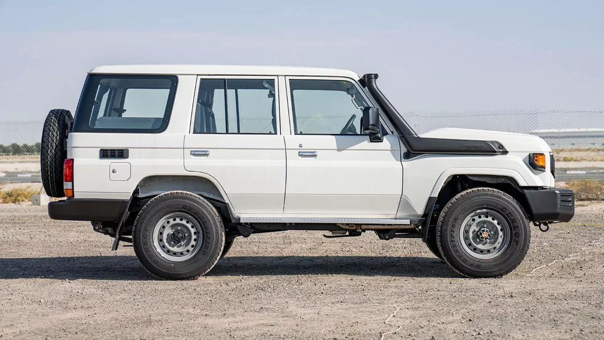 Toyota Land Cruiser 70 LC76 LX LX Toyota LC76 Hard Top 4.2L Diesel V6 5doors MY2025-1-0