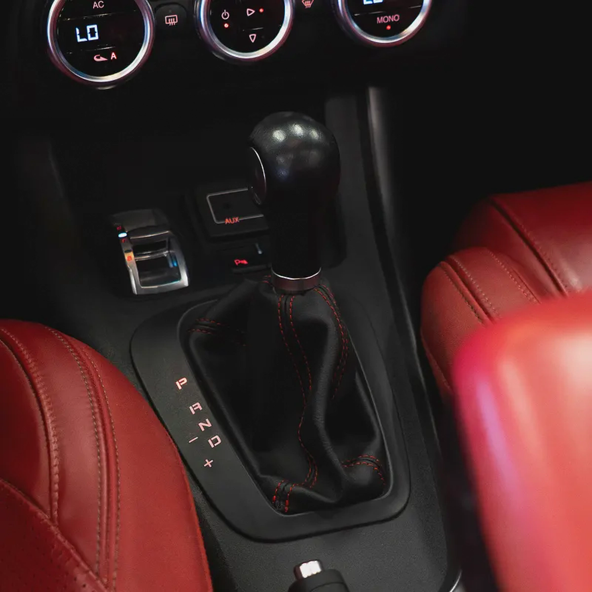 AED 765 P.M • 0% Downpayment •  Alfa Romeo Giulietta Veloce • 1 Year Warranty-9-9