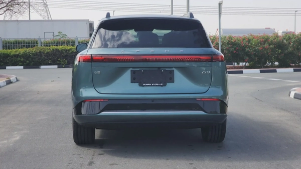 XPENG G9 (Green)