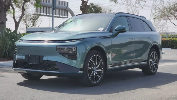 XPENG G9 (Green)