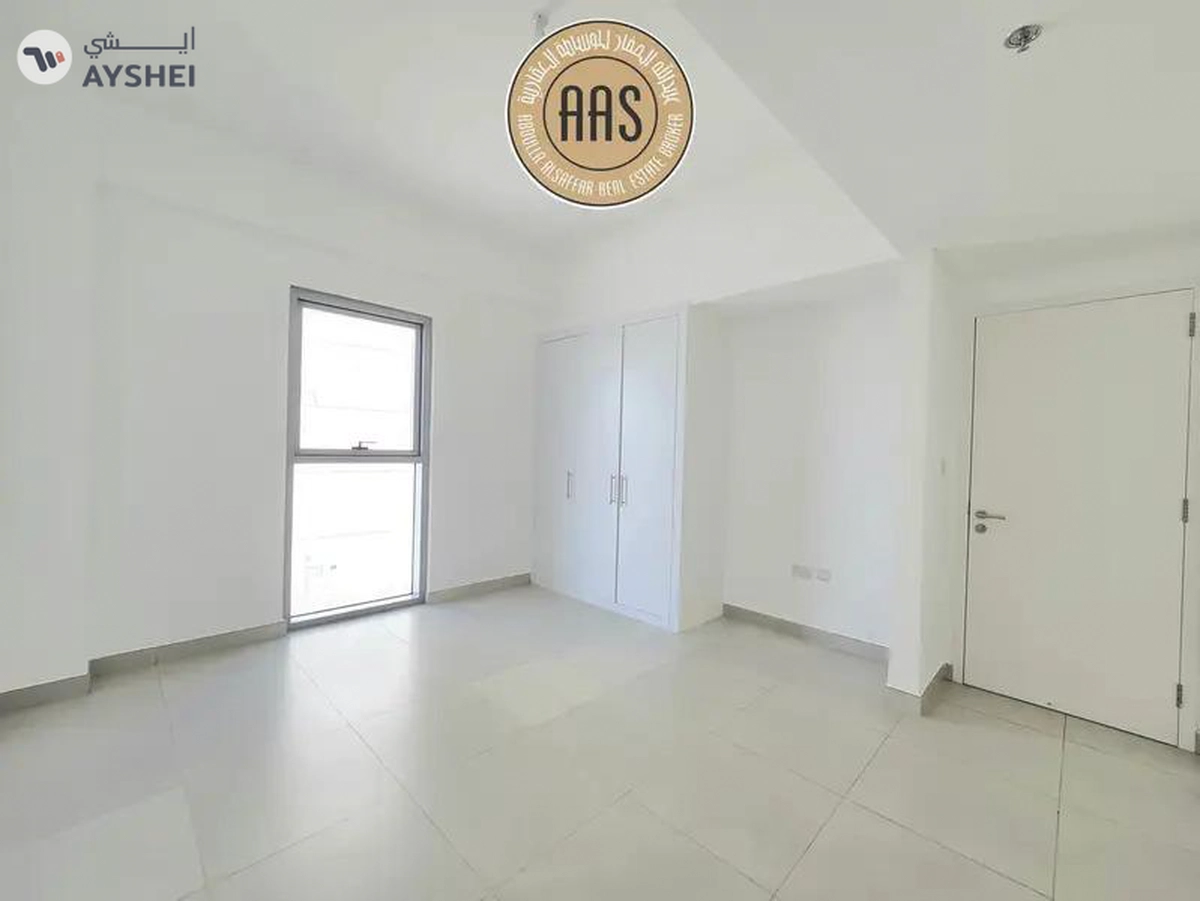 Spacious Apartment ! Pool View ! With Aminities ! Ready to Move ! Luxurious-7-7