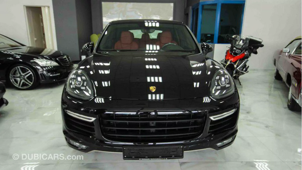 2015 Porsche Cayenne TURBO-7-7
