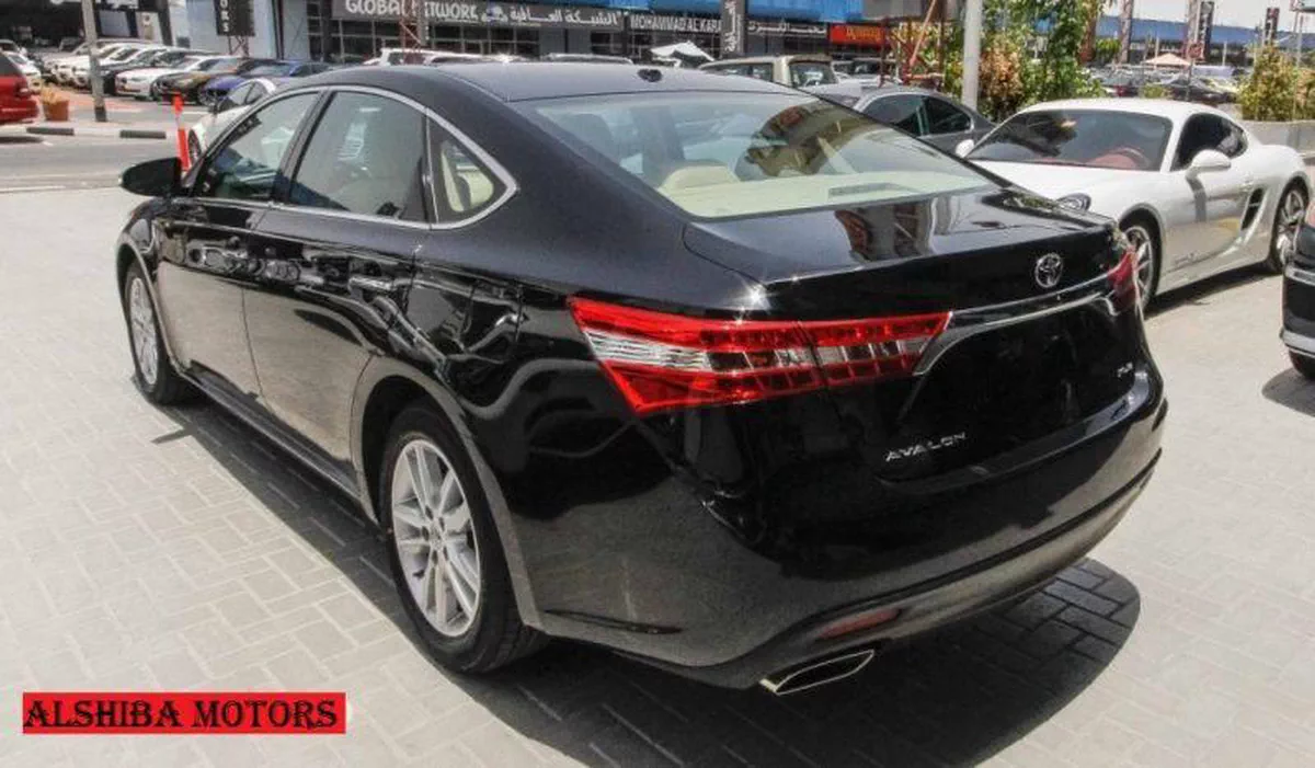 Toyota Avalon XLE-3-3