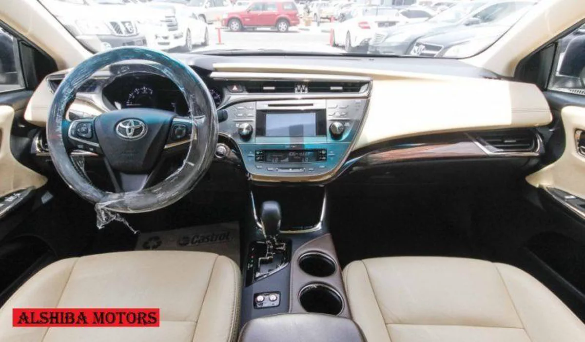 Toyota Avalon XLE-8-8
