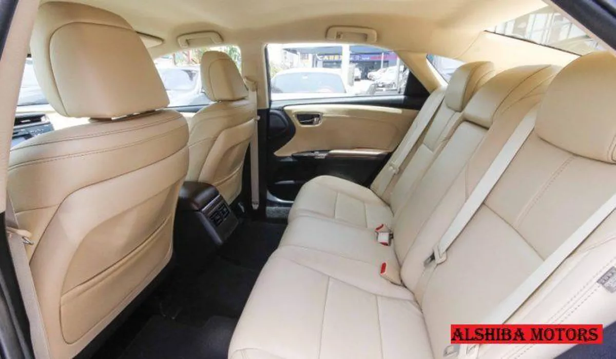 Toyota Avalon XLE-7-7