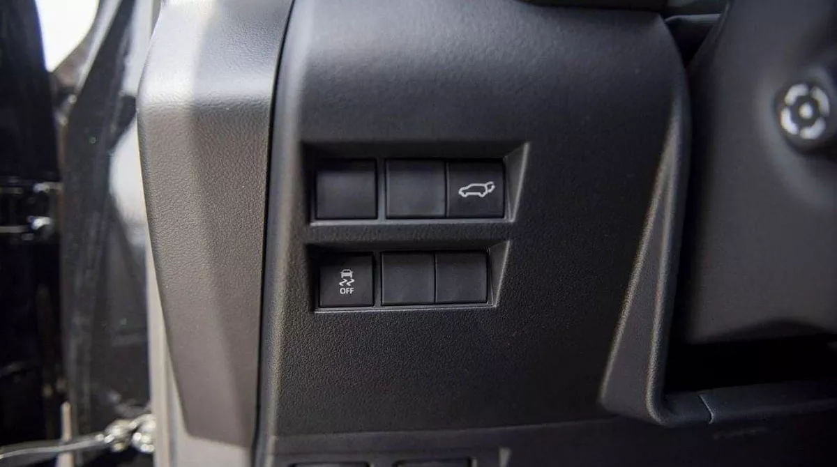 Toyota Land Cruiser VX LAND CRUISER VX 3.5L-12-0