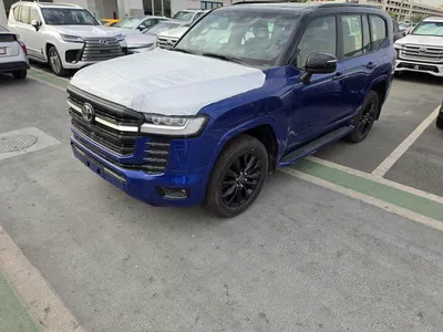 Toyota Land Cruiser LC300 GXR Blue 4.0 2026 – Full Option-17