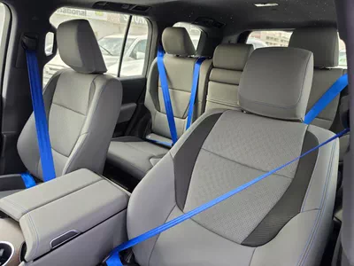 Toyota Land Cruiser LC300 GXR Blue 4.0 2026 – Full Option-10