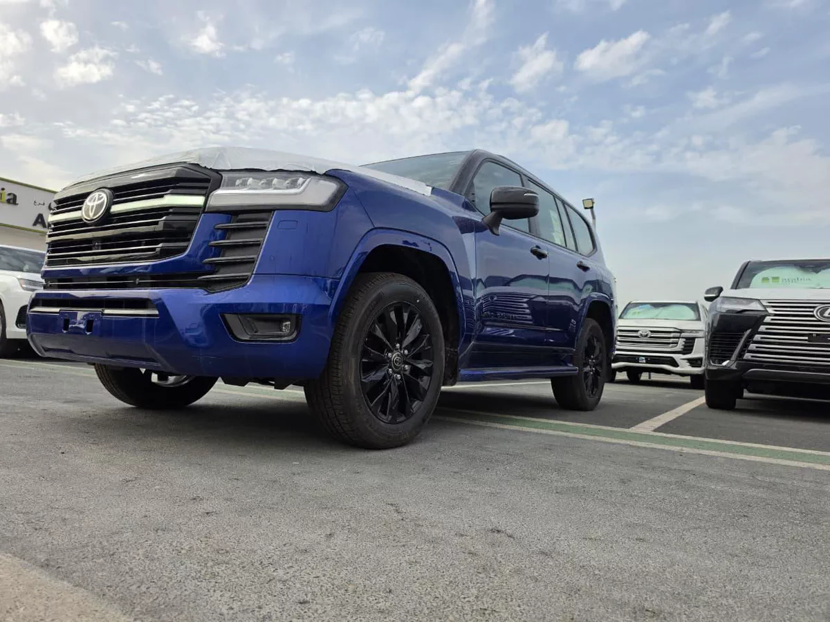 Toyota Land Cruiser LC300 GXR Blue 4.0 2026 – Full Option-2-2