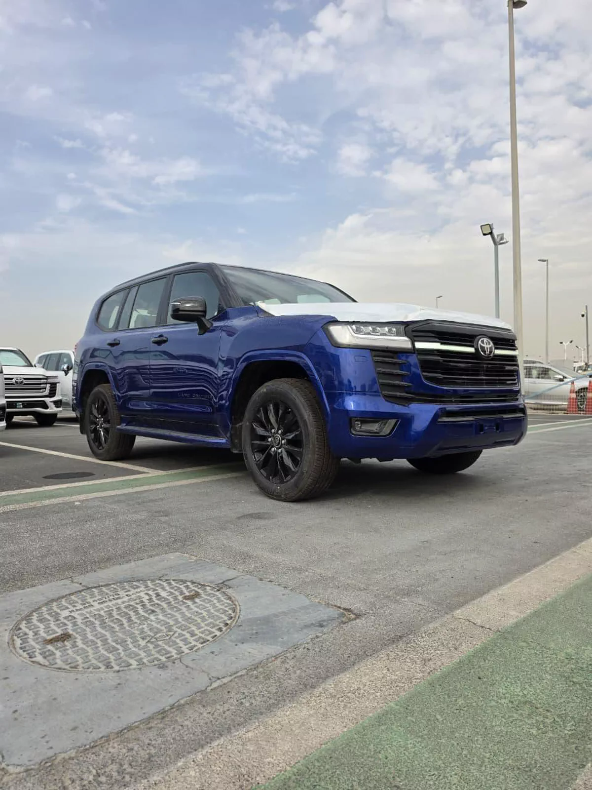 Toyota Land Cruiser LC300 GXR Blue 4.0 2026 – Full Option-18-18