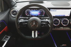 MERCEDES-BENZ GLB 250-2025-11000-GCC SPECS-UNDER WARRANTY  SERVICE