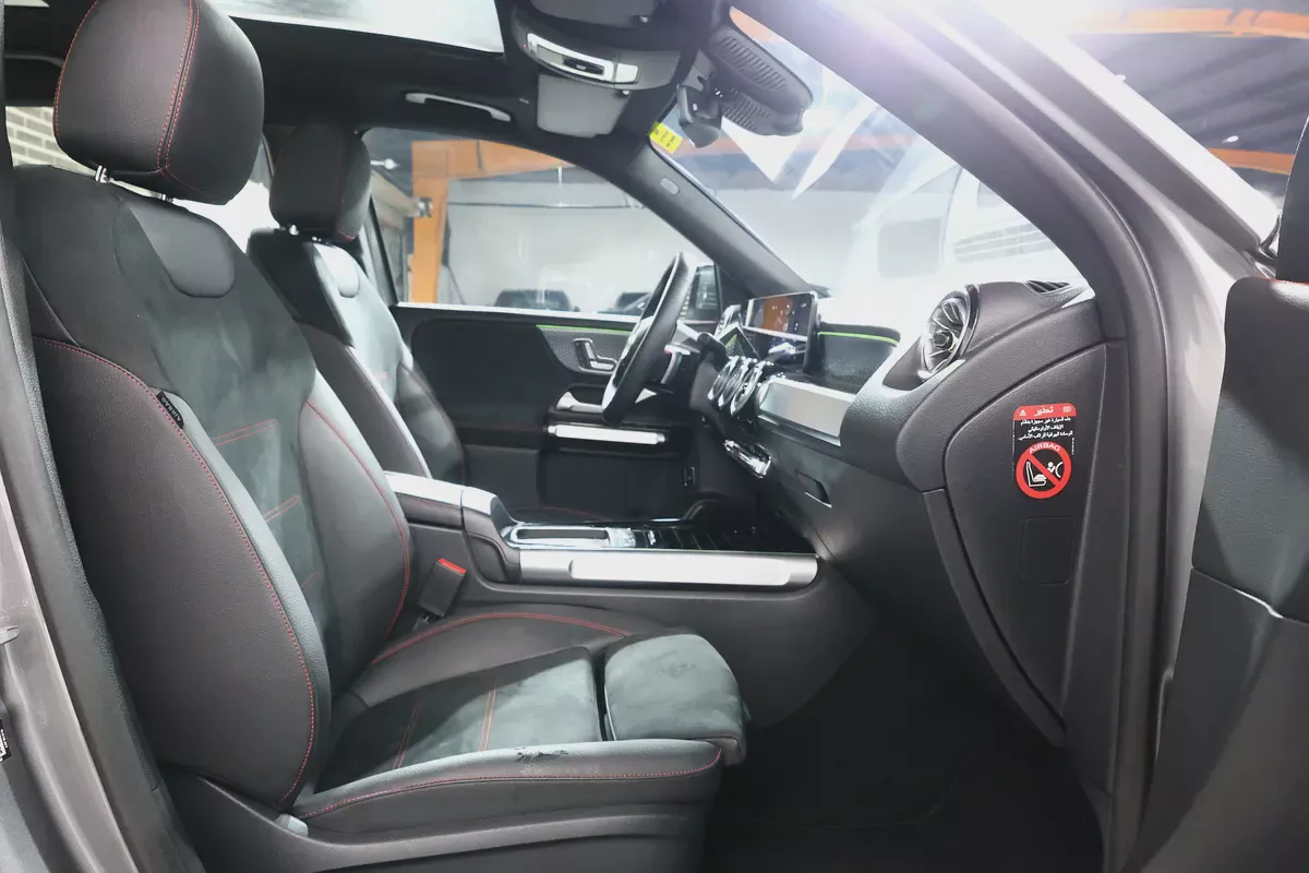 Mercedes-Benz GLB-Class 2025 GLB 200 GCC Specs-15-15
