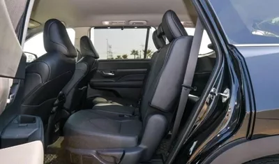 Toyota Grand Highlander Toyota Grand Highlander For Export Only !Brand New Toyota Highlander XLE GHL24-XLE 2.4T Petrol Black-9