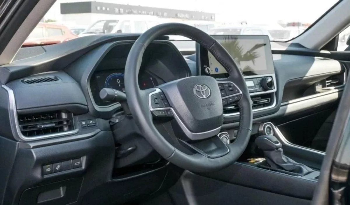 Toyota Grand Highlander Toyota Grand Highlander For Export Only !Brand New Toyota Highlander XLE GHL24-XLE 2.4T Petrol Black-13-0