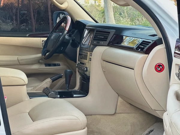 Lexus LX 570 Sport 2011 - GCC Specs - Excellent Condition