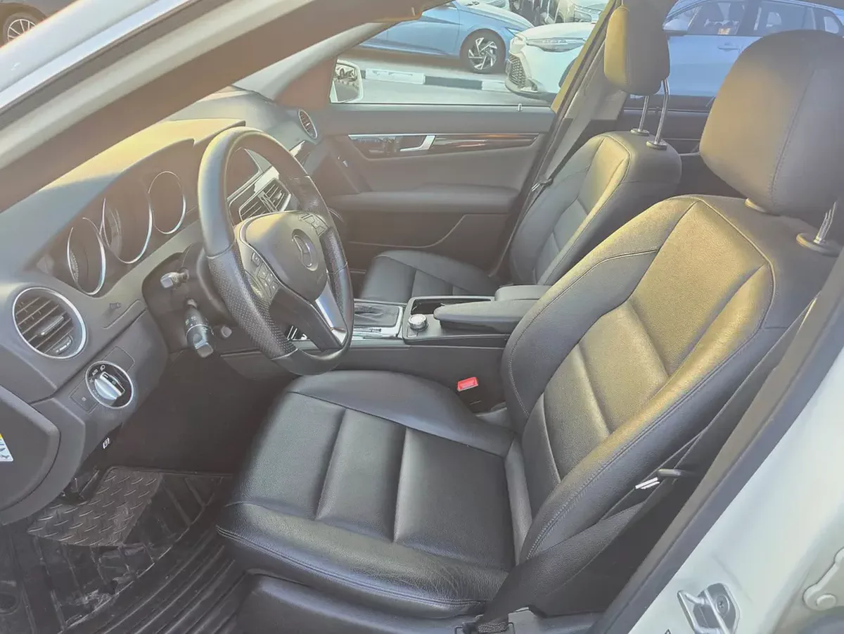 SUPER CLEAN C350 ONLY 39000 K.M FRESH JAPAN IMPORTED-11-11