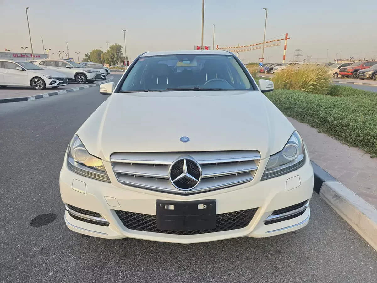 SUPER CLEAN C350 ONLY 39000 K.M FRESH JAPAN IMPORTED