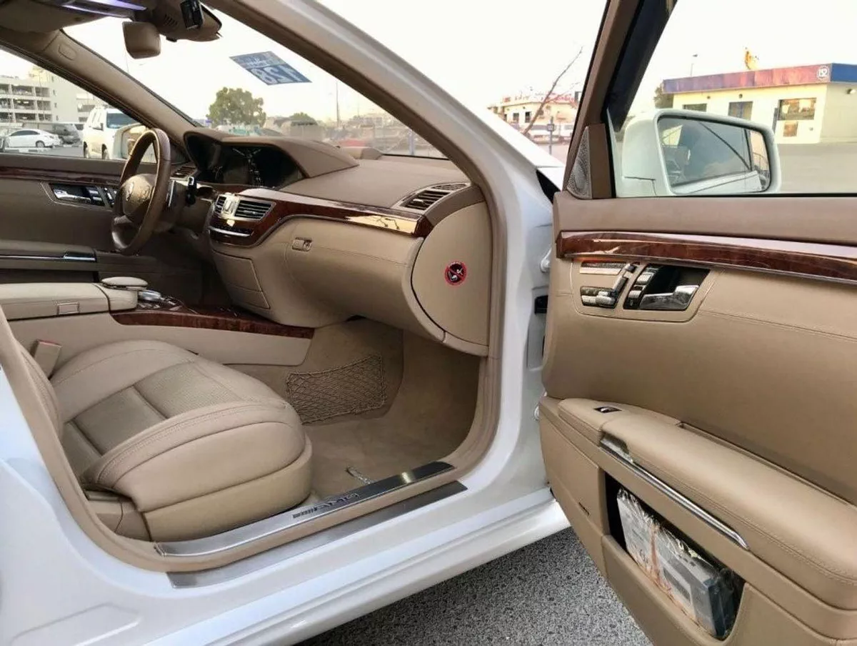Mercedes Benz S63 AMG STD-17-0