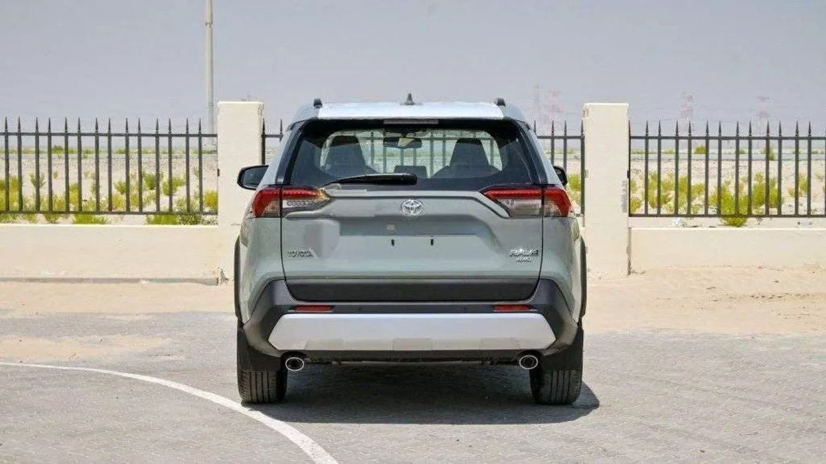 Toyota RAV4 ADVENTURE Toyota RAV4 2.5L  ADVANTURE 4x4 AT full option 2024-4-0