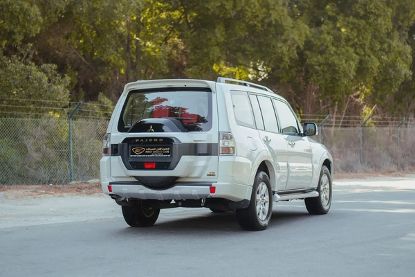 AED 978/month | 2022 Mitsubishi Pajero GLS | GCC Specs | REF#M08481