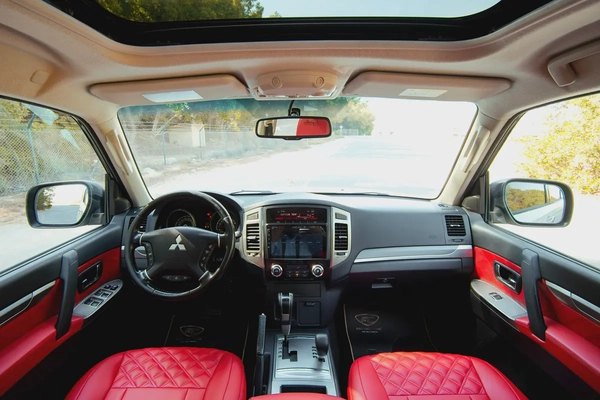 AED 978/month | 2022 Mitsubishi Pajero GLS | GCC Specs | REF#M08481