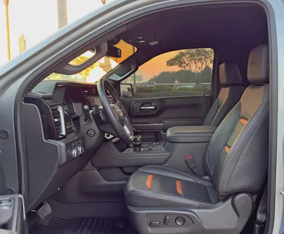 2025 GMC Sierra 1500 AT4, Dealer Warranty and Service Package, GCC Specs-8