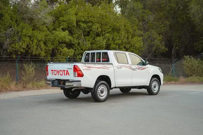 Hilux | Double Cabin 4x4 | Automatic | GCC Specs | Ref#T47801-2