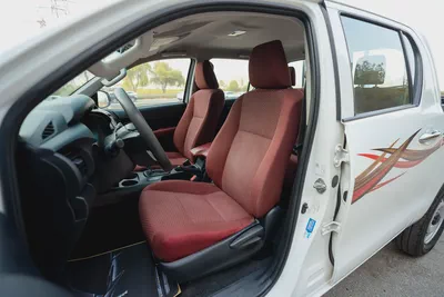 Hilux | Double Cabin 4x4 | Automatic | GCC Specs | Ref#T47801-8