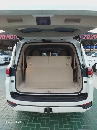 2024 Toyota Land Cruiser GXR twin turbo GCC Specs-6