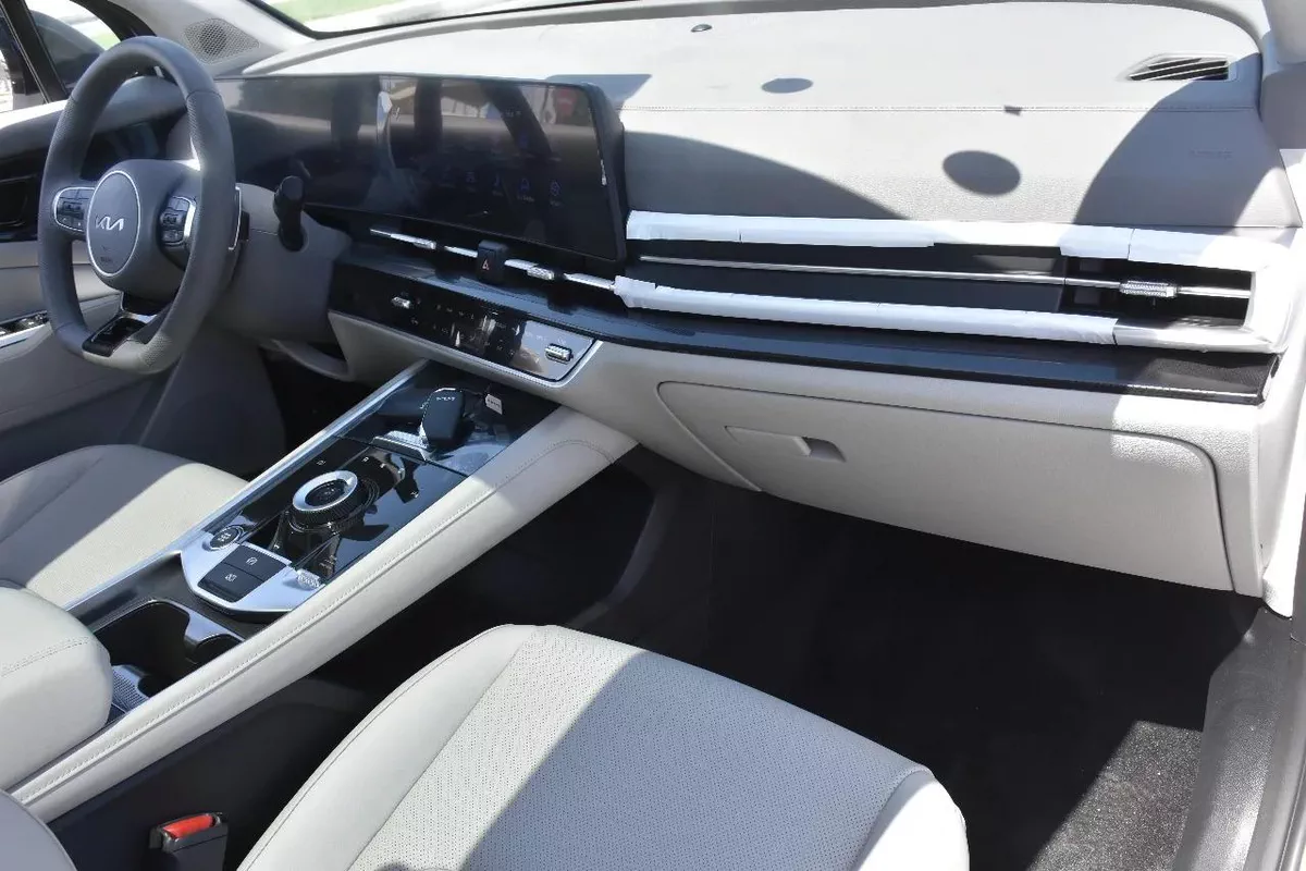 SPORTAGE LOADED 2024 | WHITE-8-8