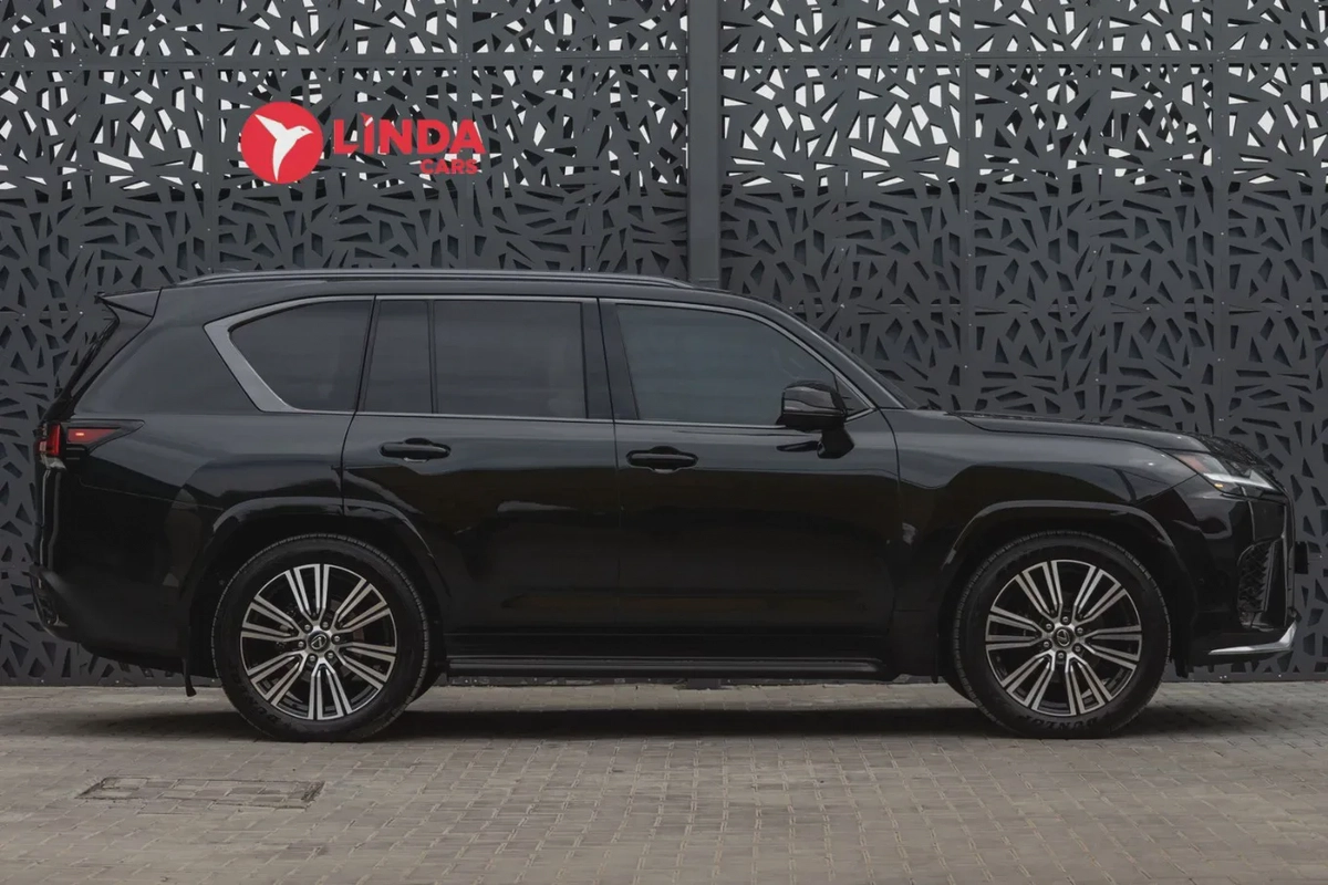 Lexus LX 700h 2025-4-4
