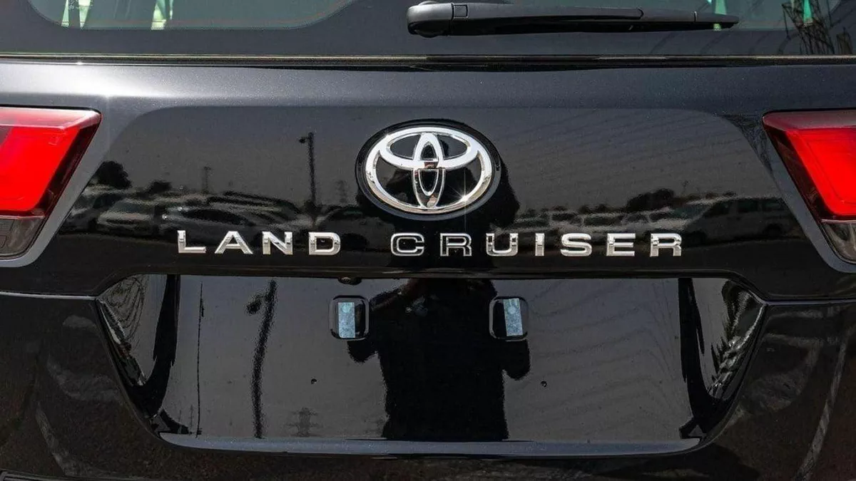 Toyota Land Cruiser VXR Land cruiset VX twin turbo full option 2025-8-0