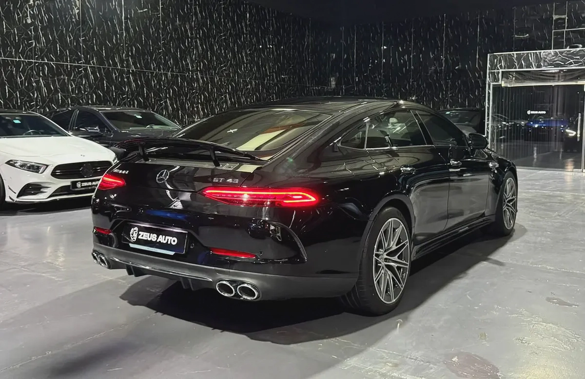 Korean | Low Mileage | Original Paint | Premium Luxury Sedan-3-3