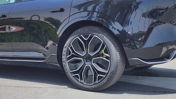 AVATR 11 SPORT