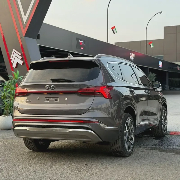 Hyundai Santa Fe Premium 2022 - Korean Specs - Excellent Condition