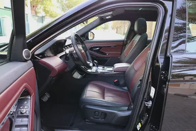 EVOQUE P250 HSE - GCC SPECS - FULL SERVICE HISTORY - ACCIDENT FREE - UNDER WARRANTY --10