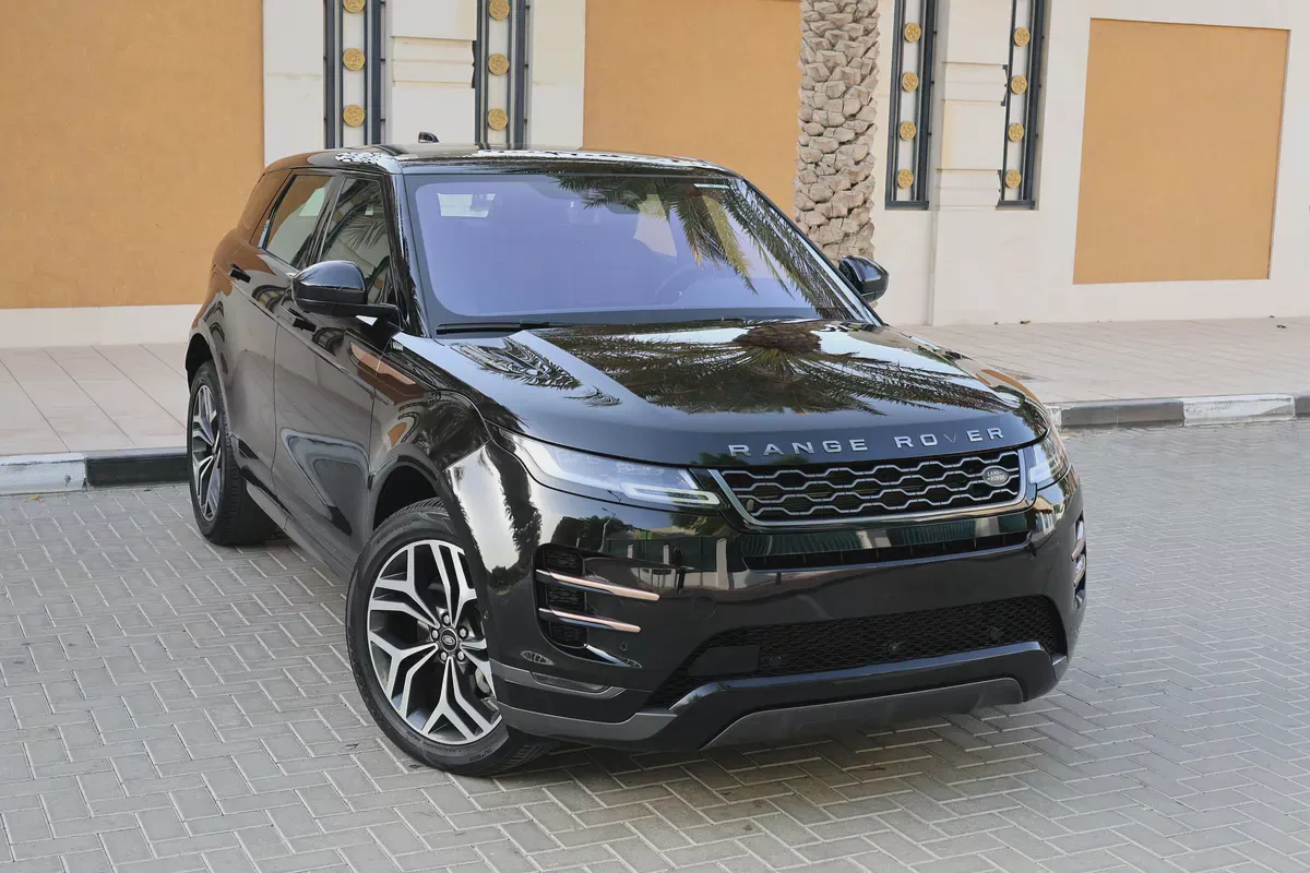 EVOQUE P250 HSE - GCC SPECS - FULL SERVICE HISTORY - ACCIDENT FREE - UNDER WARRANTY --1-1