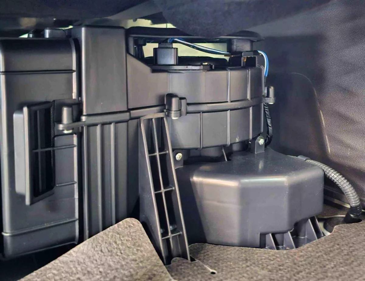 Toyota Hiace GL HIGHROOF GL/3.5L V6 PETROL A/T /HIGH OPTION 13 SEATER/ CODE # HHGL35MP-14-0