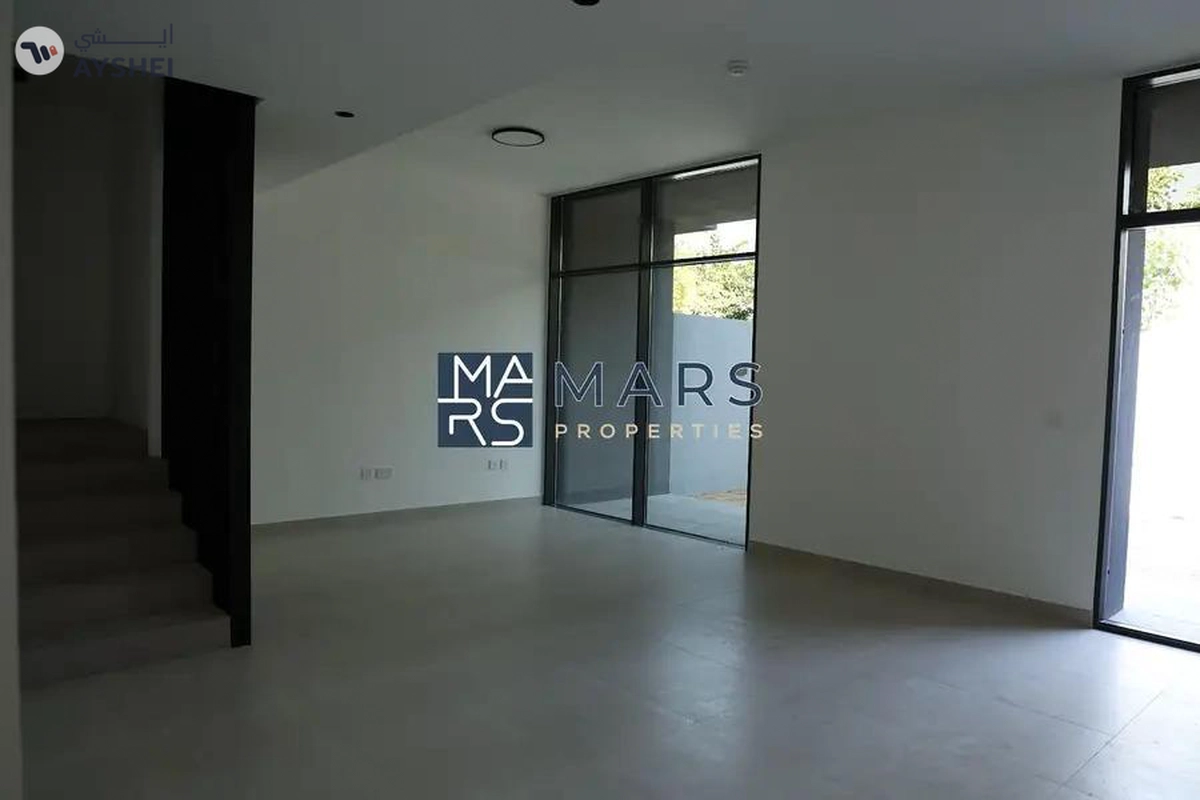 Modern Home with Beautiful Features – A Must-See!