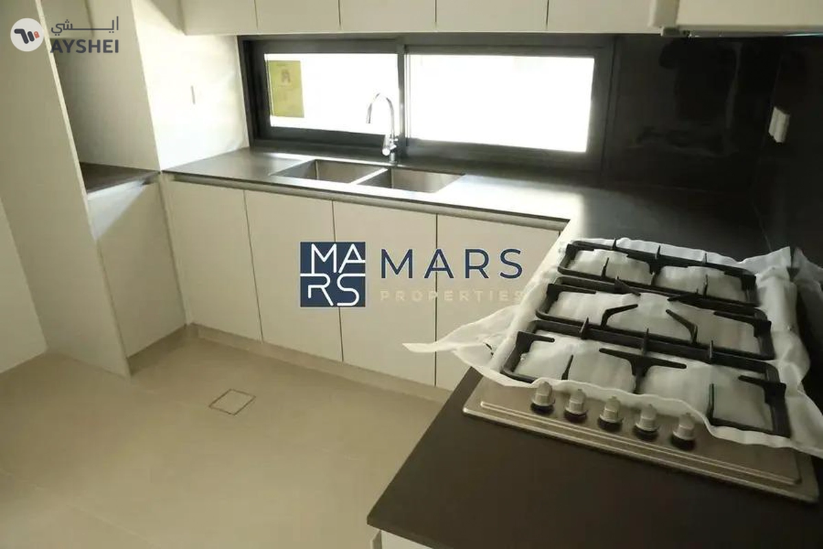 Modern Home with Beautiful Features – A Must-See!