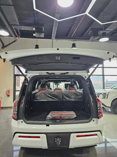 Nissan Patrol SE Platinum City 2026 - GCC Specs -  New-10