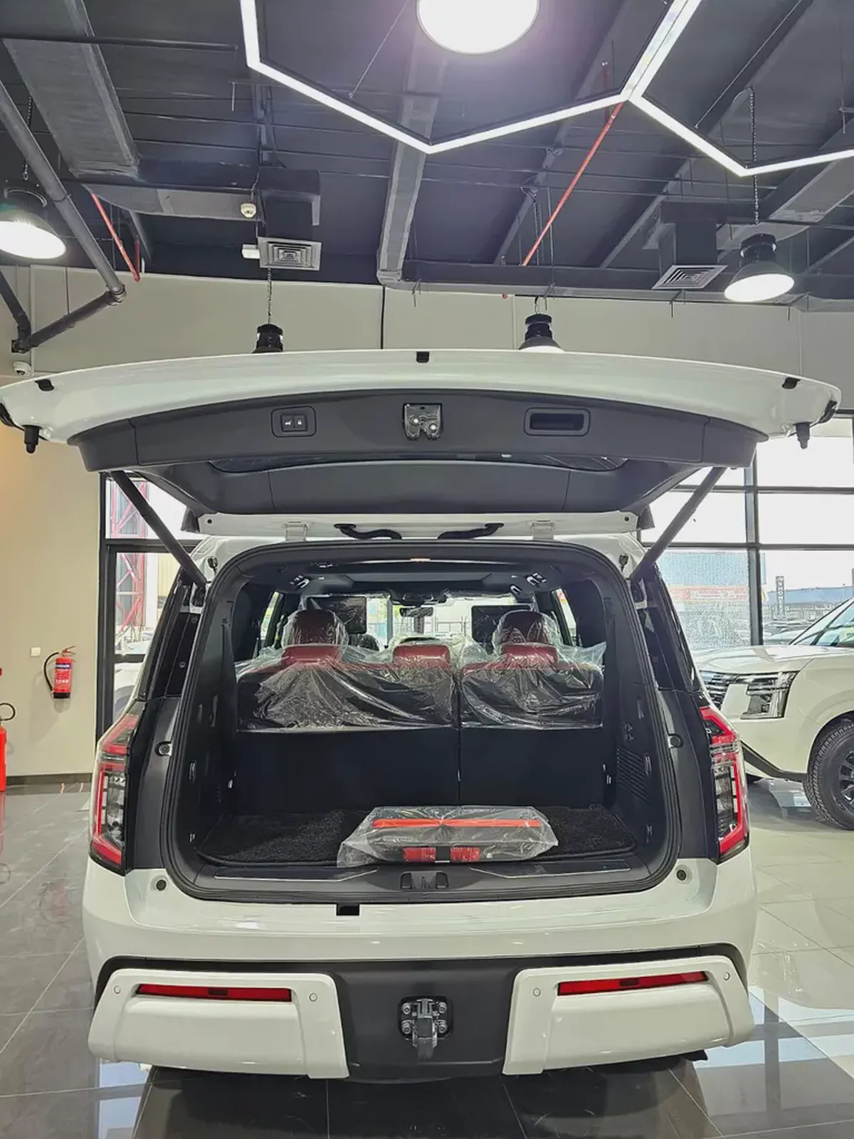Nissan Patrol SE Platinum City 2026 - GCC Specs -  New-10-10