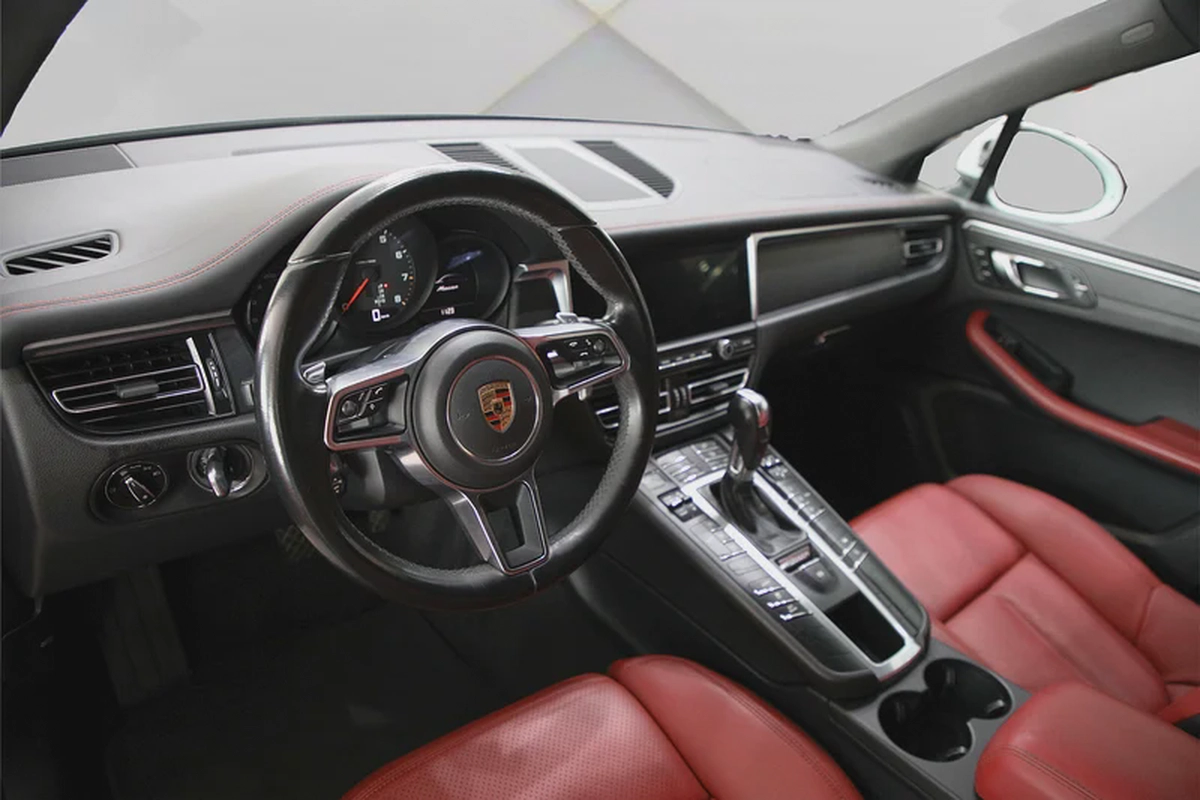 PORSCHE MACAN  2021 - GCC - FULLY LOADED - AMAZING CONDITION-7-7