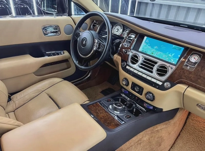 Rolls-Royce Wraith 2015 | Well Maintained | GCC Specs | Low Mileage | Full Service History-14