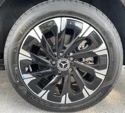 Mercedes Benz V300 Avantgarde Under Agency Warranty 2026 GCC-7