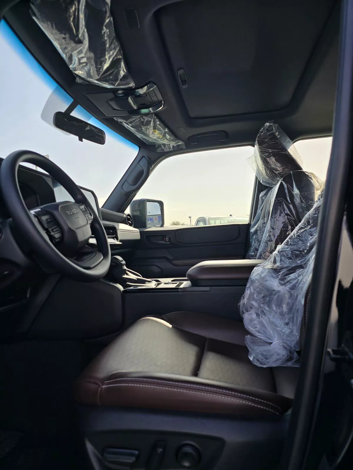 TOYOTA LAND CRUISER PRADO 2.4L TURBO DIESEL 2026-7-7