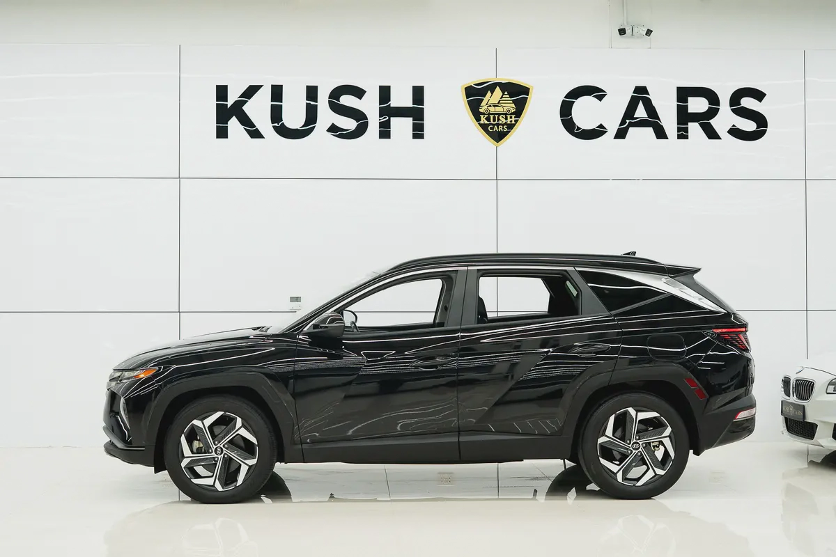 2023 HYUNDAI TUCSON SEL IN EXCELLENT CONDITION